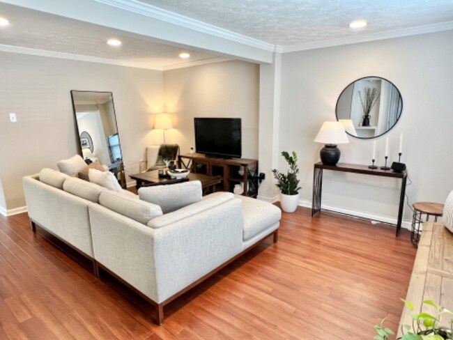 Foto del edificio - 7821 Edmunds Way