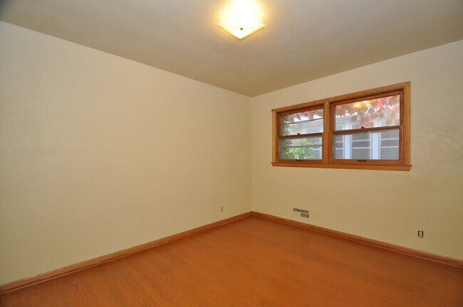 Foto del edificio - 3036 S Delaware Ave