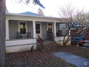 Building Photo - 316 S Gill St