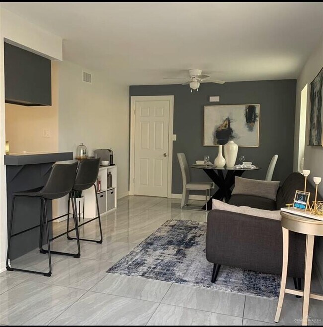 Foto del edificio - 16 Broadway St