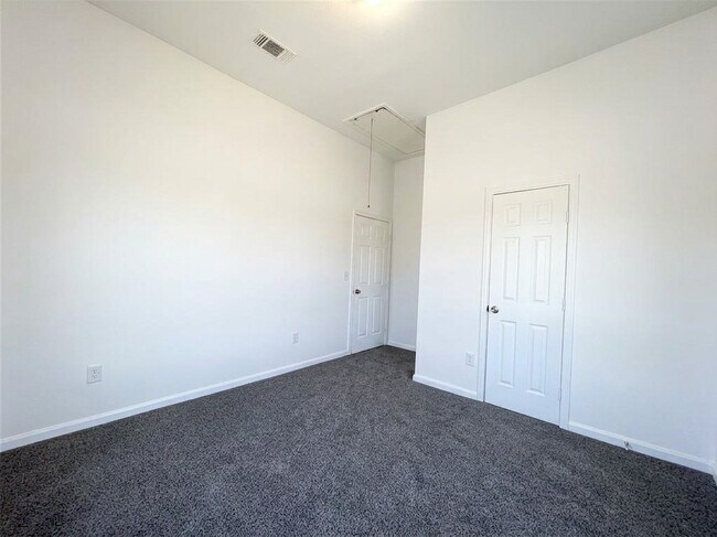Building Photo - 3710 Holmes Rd