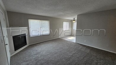 Building Photo - 1224 O Ave Pl NE