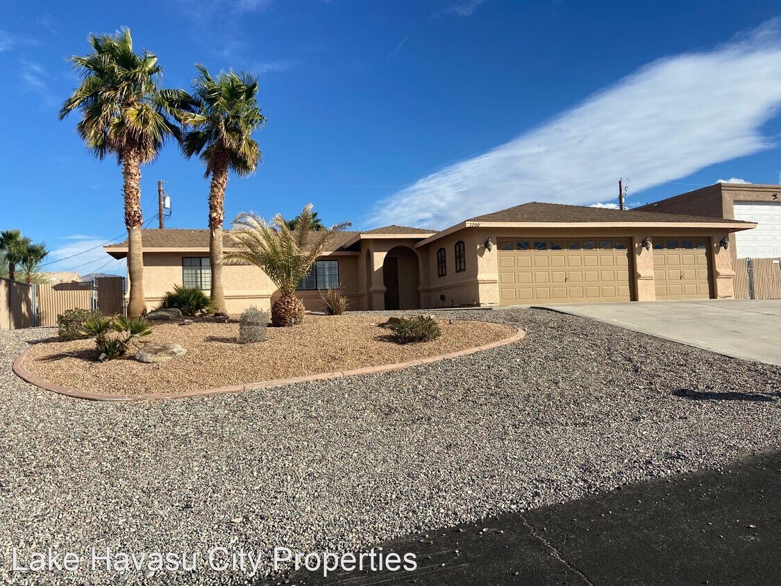 1200 Hillview Cir, Lake Havasu City, AZ 86403 House Rental in Lake