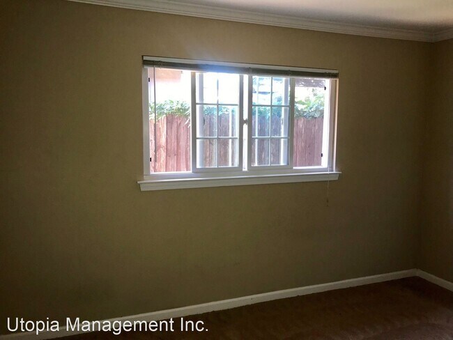 Building Photo - 2 br, 1 bath House - 1920 Michigan Blvd
