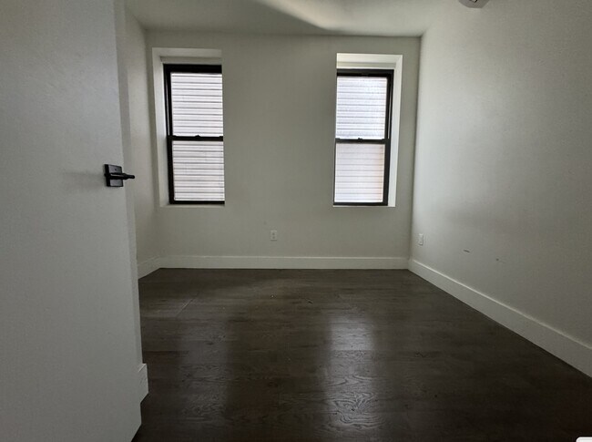 63 Irving St 206 - 64 Irving St