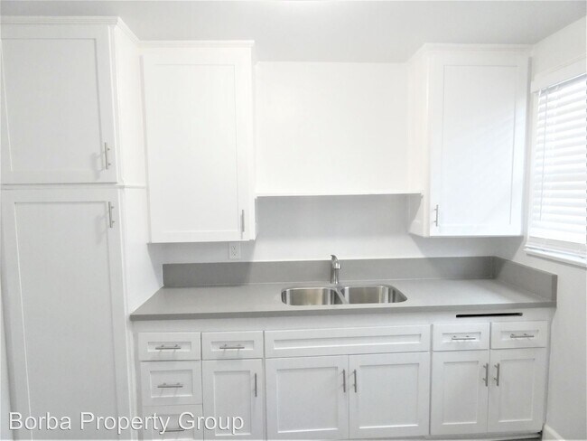 Building Photo - 4315 Elm Ave