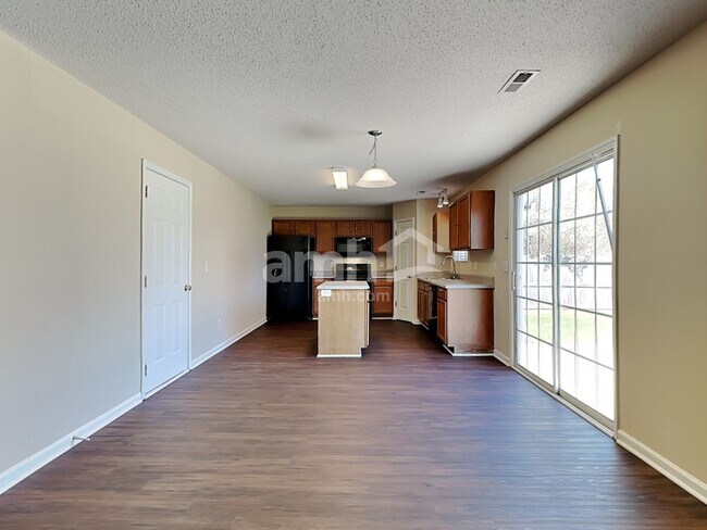 Foto del edificio - 5028 Bartley Way