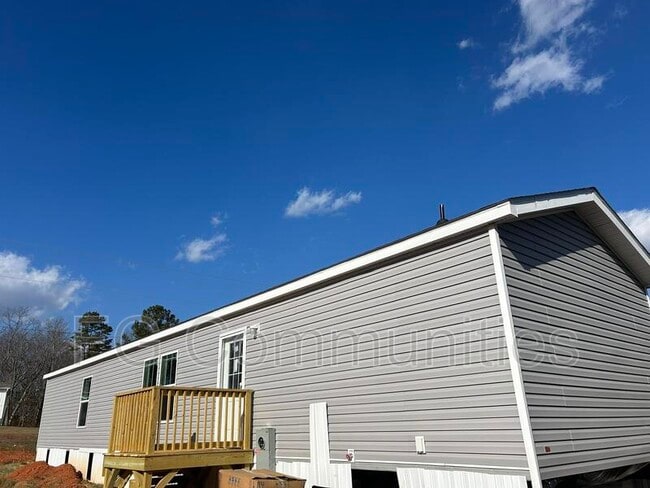 Foto del edificio - 105 Paynes Dairy Rd