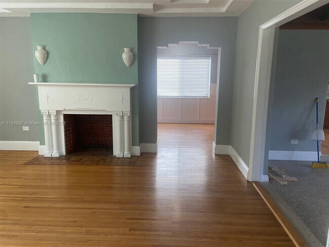 Foto del edificio - 155 SW 28th Rd