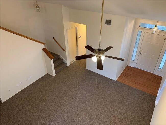 Building Photo - 15029 Donna Jane Loop, Pflugerville, TX 78...