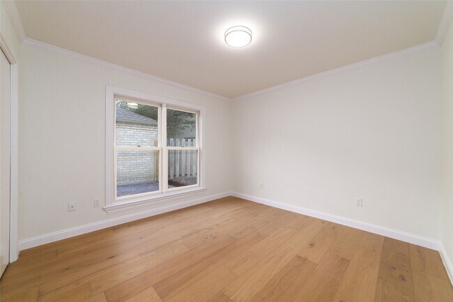 Foto del edificio - 15651 Whitewater Ln