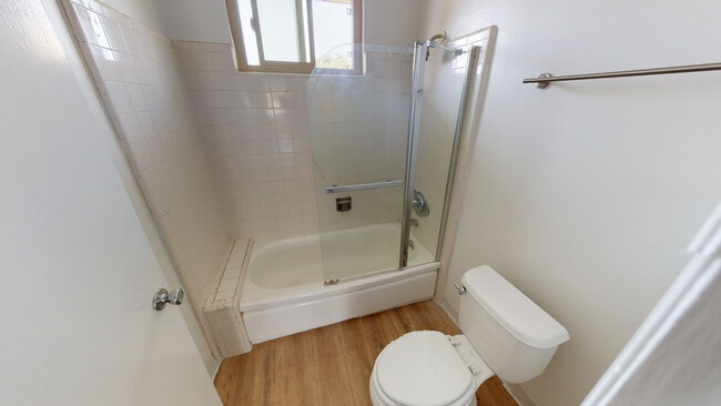 Building Photo - 317 Milford St