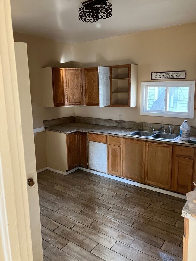 308 Rowland St, Syracuse, NY 13204 House Rental in Syracuse, NY