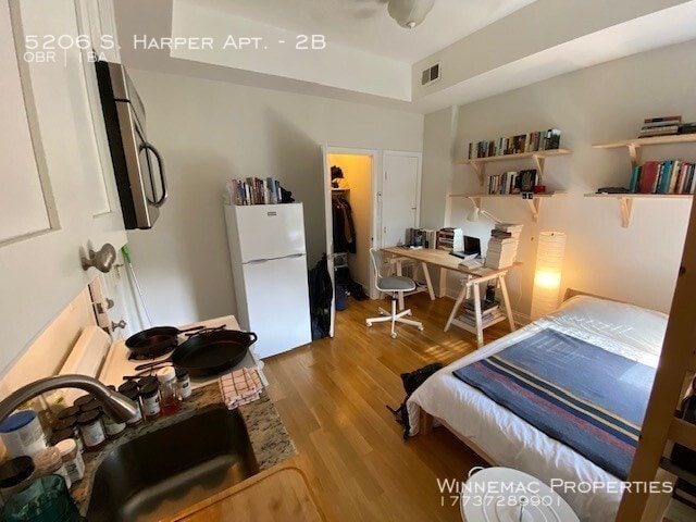 Building Photo - 5206 S Harper Ave