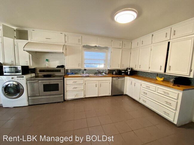 Building Photo - 5 br, 3 bath House - 2319 17th Street