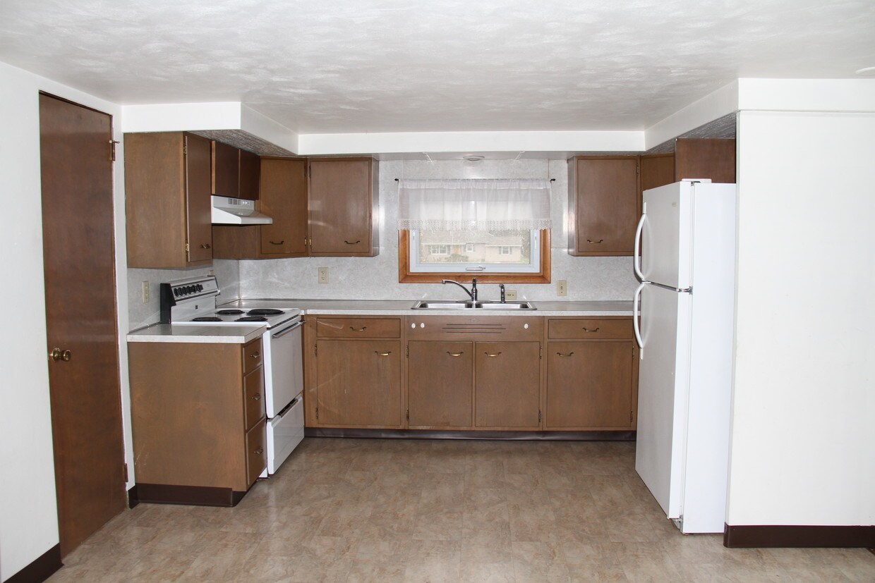 Foto principal - 935 E 2nd St