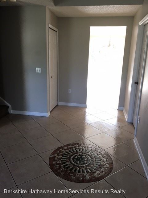 Foto del edificio - 4 br, 2 bath House - 744 Paris Dr