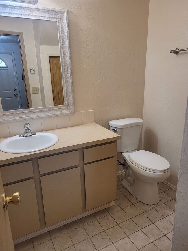 Foto del edificio - $750 OFF at Move-In -Special - 2BD, 1.5BA ...