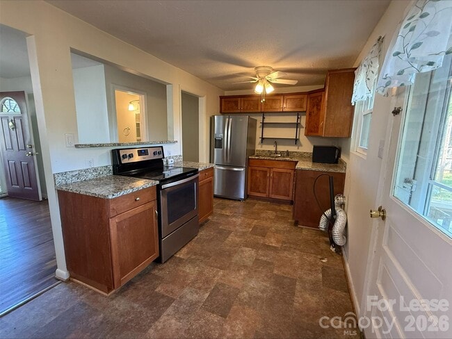 Foto del edificio - 910 Edgemont Ave