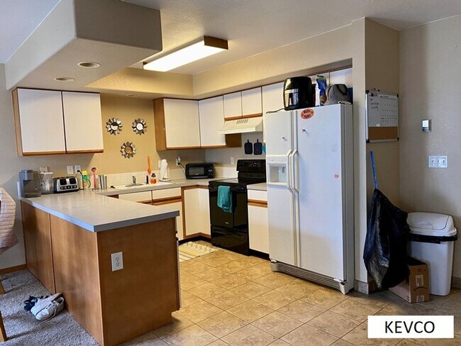 Foto del edificio - Perfect Townhouse for Roommates!