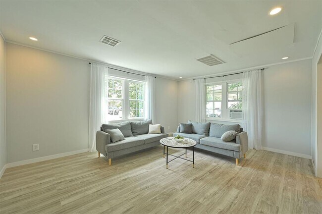Foto del edificio - 3609 NW 13th St