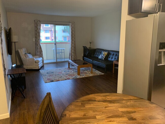 Foto del edificio - 10211 Ura Ln