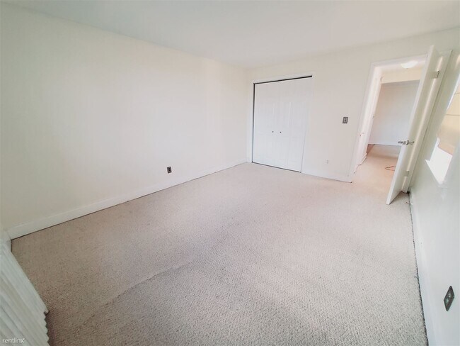 Foto del edificio - 1 br, 1 bath Condo - 22 Glenbrook Rd Unit 3