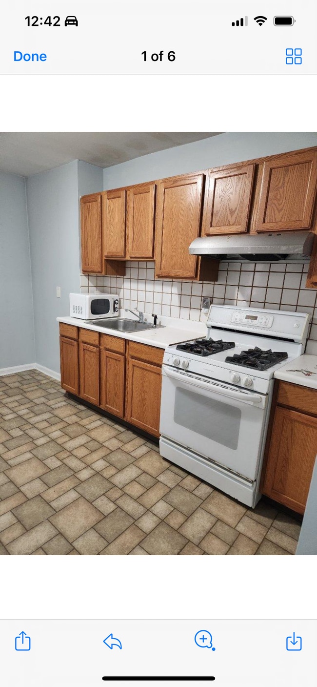Second floor apartment with big eat in kitchen - 43 2nd Ave