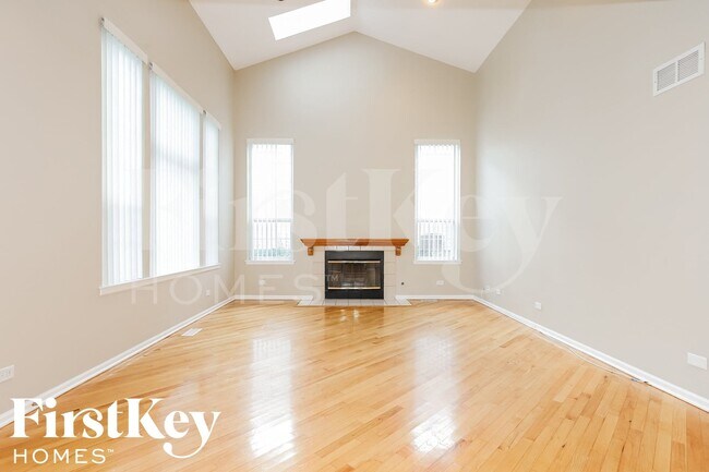 Foto del edificio - 298 N Crooked Lake Ln