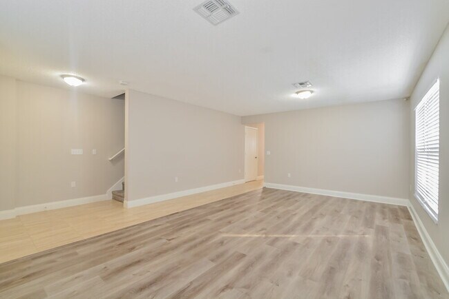 Foto del edificio - 250 Lynn St