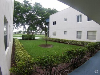 Building Photo - 258 Normandy F