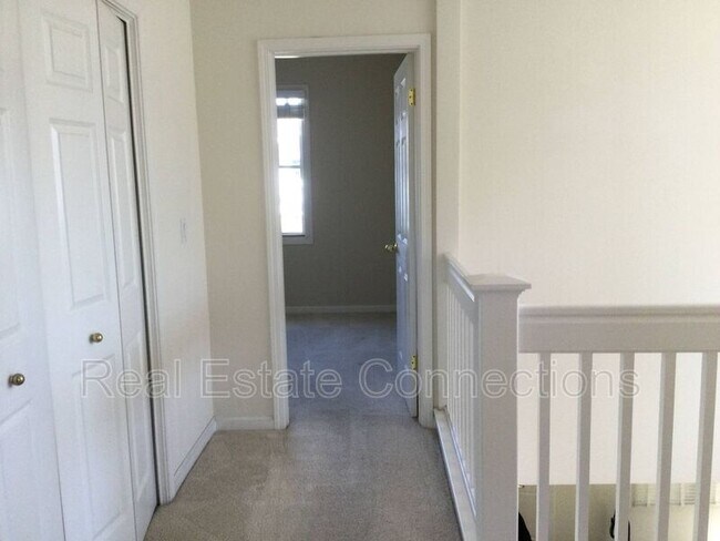 Foto del edificio - 575 Barron St