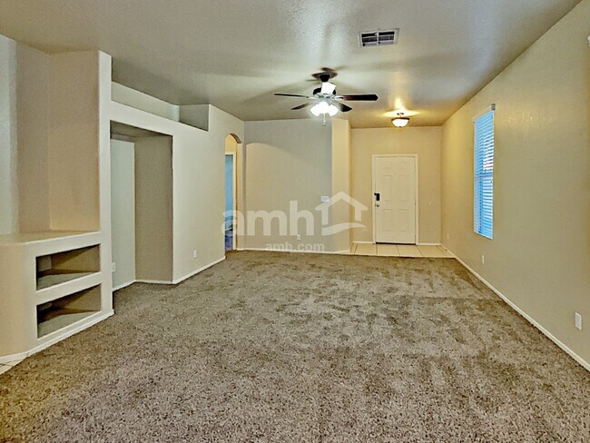 Building Photo - 1433 Red Sunset Avenue