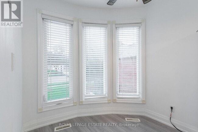 Building Photo - 1040 Victoria Park Ave