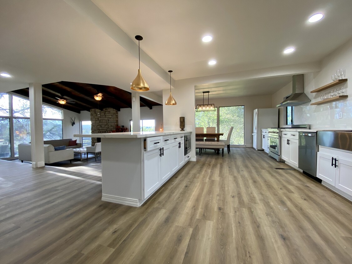 Foto principal - 42895 Yosemite Springs Dr