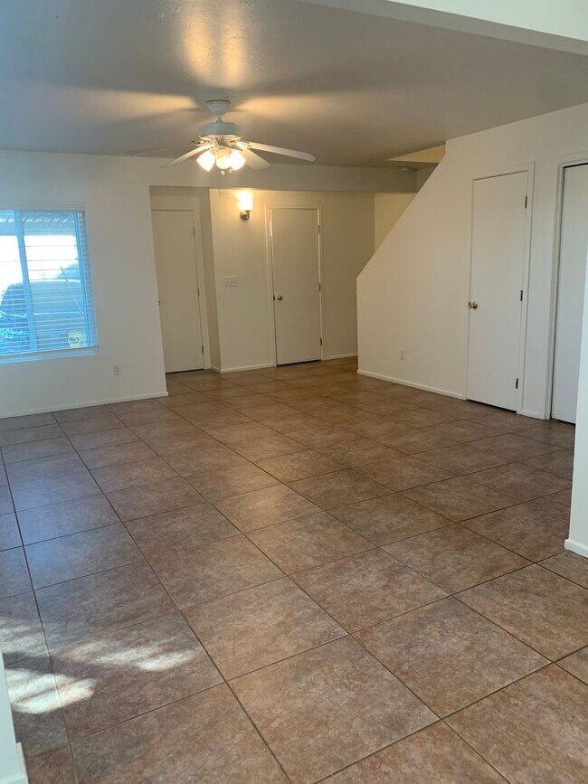 Building Photo - Spacious 2 Bedroom Townhome Available with...
