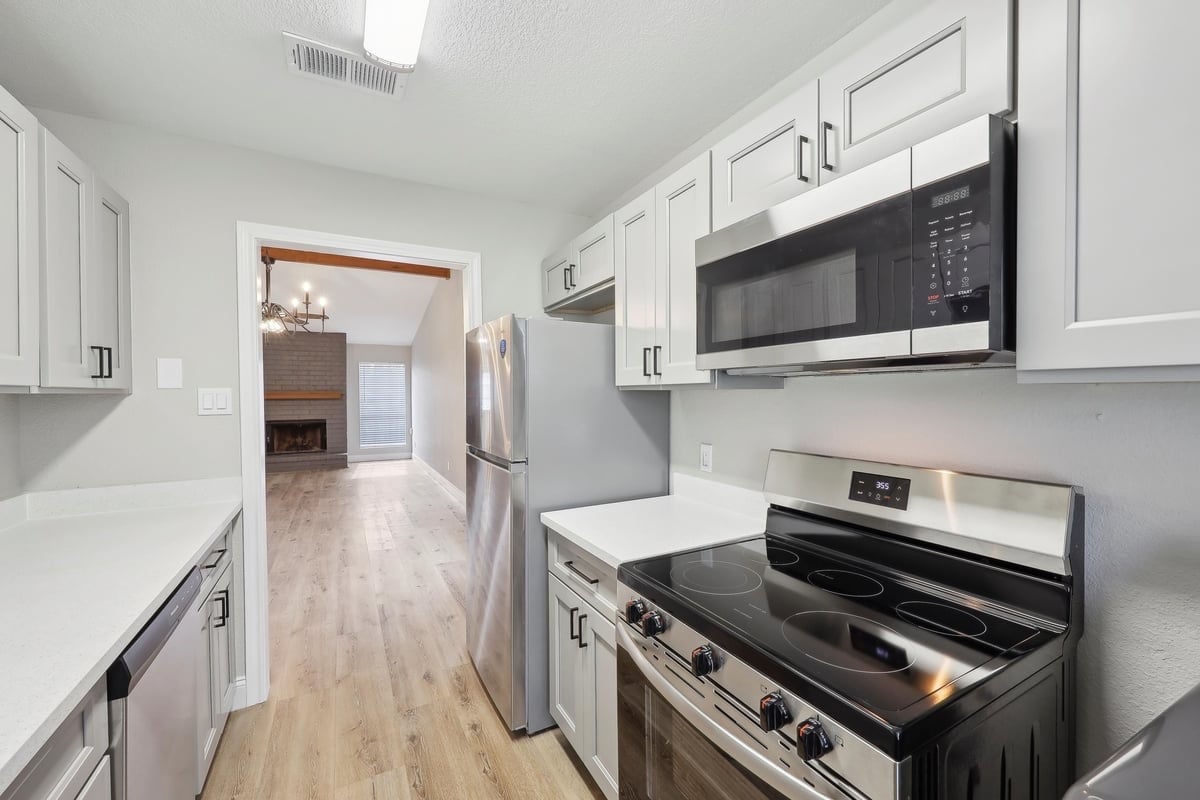 Primary Photo - Woodland Park Townhomes