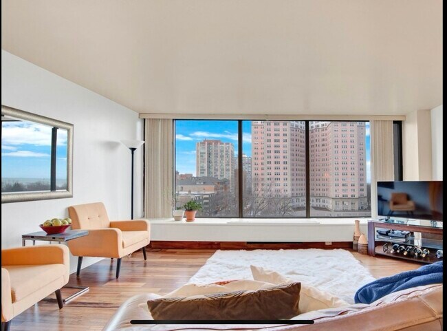 Foto del edificio - 5455 N Sheridan Rd