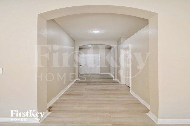 Foto del edificio - 722 Parsons Pointe St