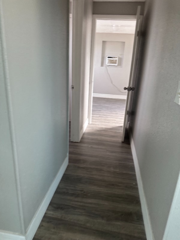 Building Photo - 1064 N Tamiami Trl