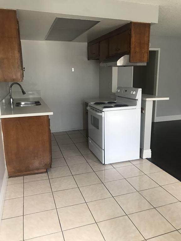 Foto del interior - 2275 PINE AVE, LLC