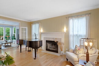 Building Photo - 4972 Hampton Ct