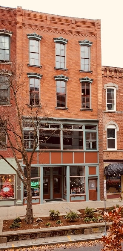 116 Washington St - The Garland