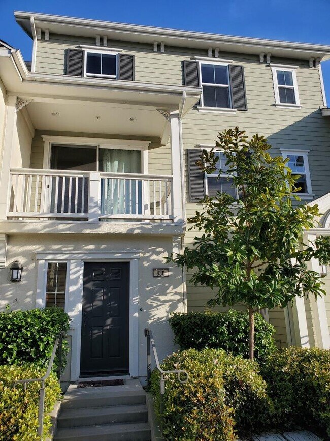 Front Door - 830 Silk Tree