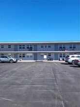 Building Photo - 1611 Green Ln