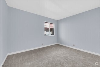 Building Photo - 5242 River Glen Dr