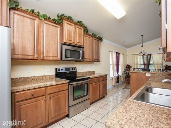 Foto del edificio - 324 Research Station Blvd NW