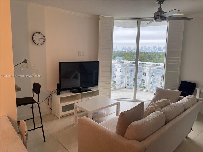 Foto del edificio - 2600 SW 27th Ave