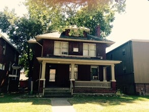 Building Photo - 233 E 18th Ave