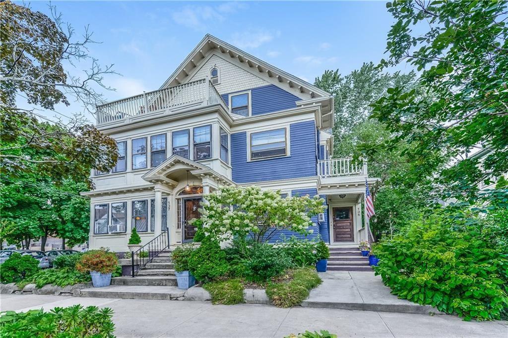 Primary Photo - 135-137 Adelaide Ave